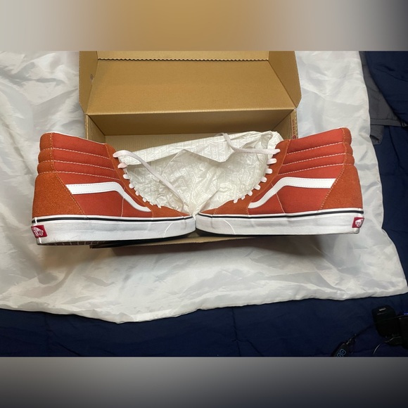 Vans SK8-HI SHOE
COLOR: Burnt Ochre
SIZE: 11.0 Men = 12.5 Women - Picture 5 of 16